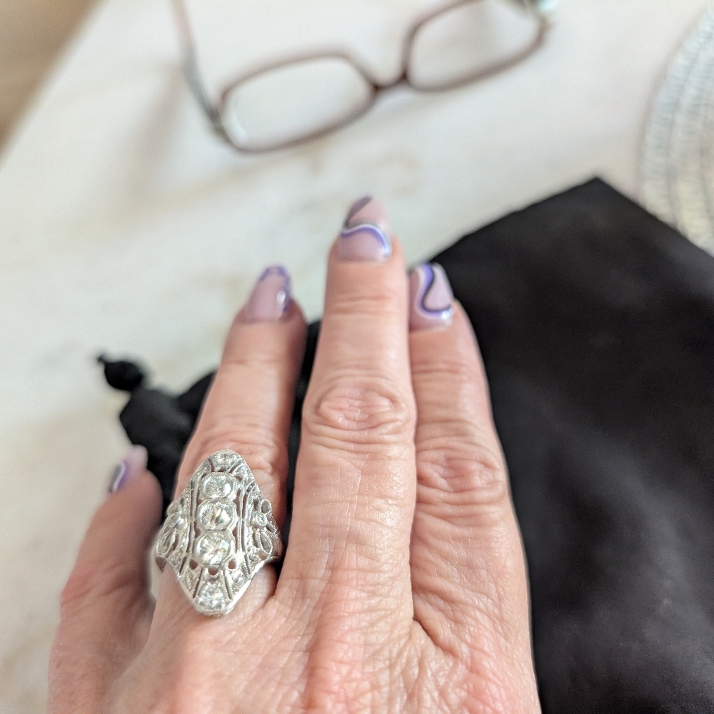 Antique Platinum 1.48TW diamond ring size 5.5 ๐น๐น๐น๐น - Picture 2 of 15